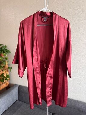 Victoria's Secret Satin Maroon Kimono Robe